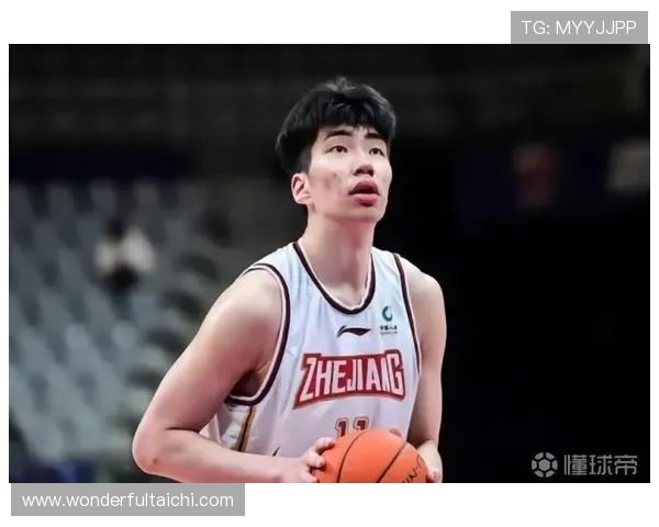余嘉豪社媒关注杨瀚森首扣展天赋点燃期待中国双塔NBA未来篇章